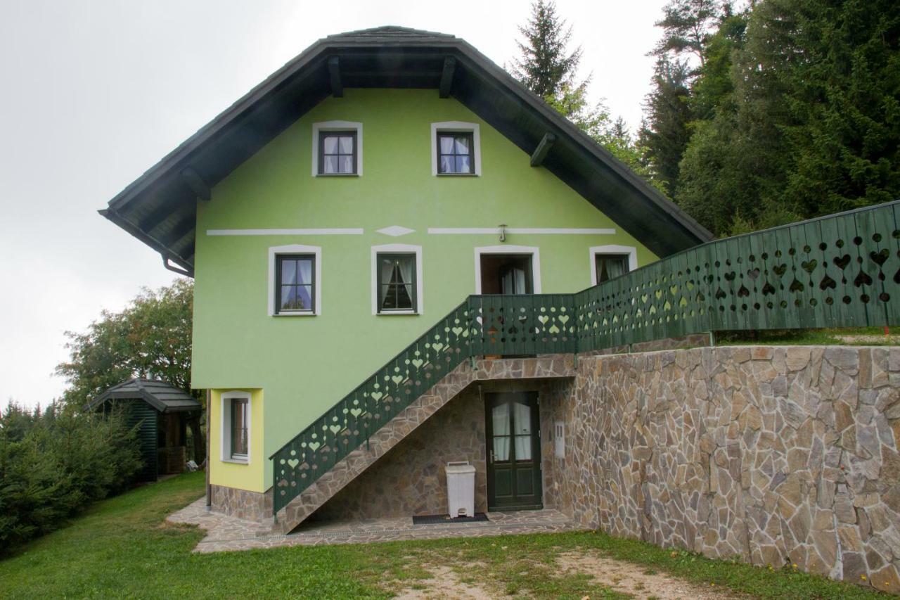 Apartment Sara Vitanje Exteriör bild